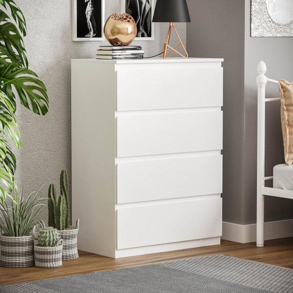 Cunha Classic Wide Chest of Drawers